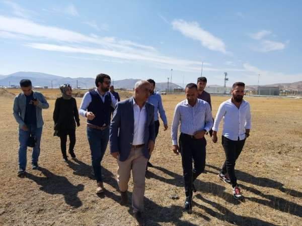 Çaldıran'da spor kompleksi için yer tahsisi yapıldı