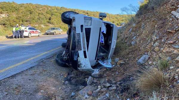 Mersin'de yine minibüs kazası: 1'i ağır 6 yaralı