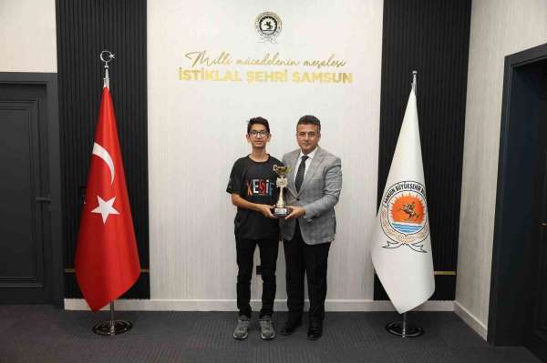 Başkan Doğan'dan Türkiye Dron Şampiyonu Yiğit'e tebrik