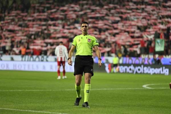 Kayserispor - Manisa FK maçını Alper Akarsu yönetecek