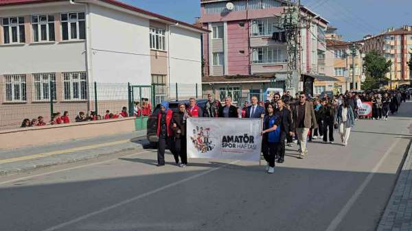 Vezirköprü'de Amatör Spor Haftası Gençlik Korteji