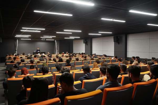 Terör uzmanı Ağar, Kapadokya Üniversitesi'nde seminer düzenledi