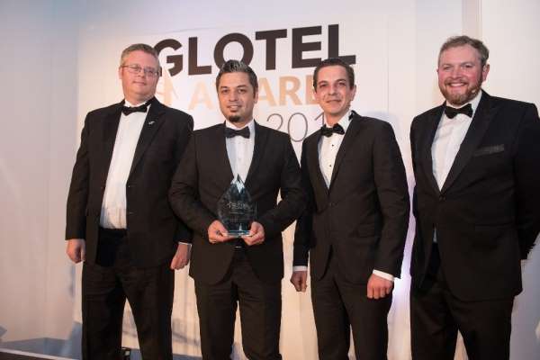 Turkcell'in müşteri odaklı teknoloji dönüşümüne Londra'dan ödül 