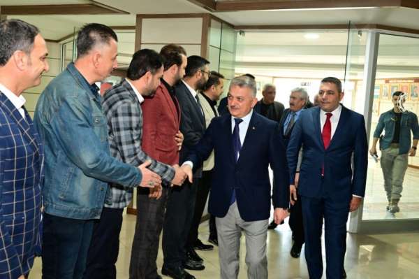 Sadıkoğlu: 'Üyelerimizin tamamı depremden etkilendi'