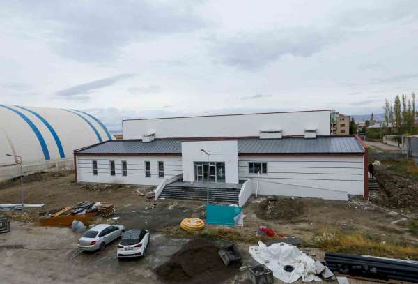 Van'da yapılan 13 adet yüzme havuzunda sona gelindi