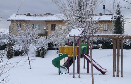 Elazığ'da kar 179 köy yolunu kapattı, 8 ilçede okullar tatil edildi 