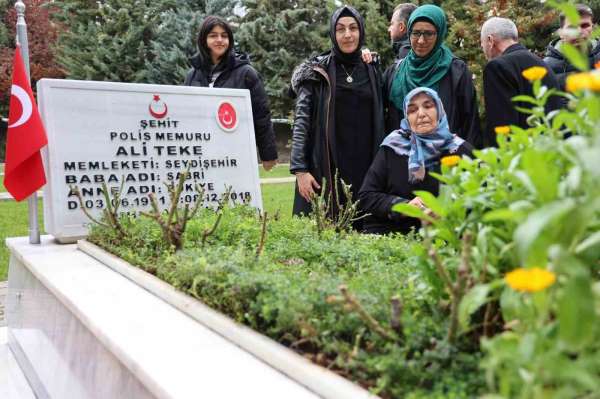 Konya'da şehit polis Ali Teke anısına lokma dağıtıldı