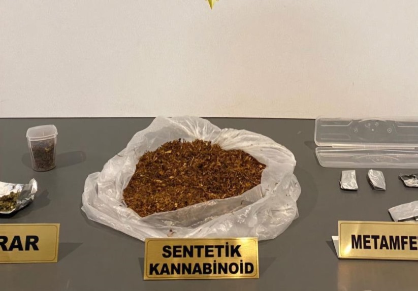 Samsun'da uyuşturucuyla yakalanan 2 kişi gözaltına alındı