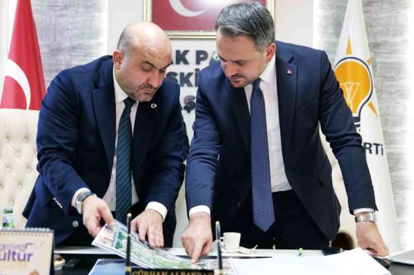 Gençlik ve Spor Bakan Yardımcısı Eminoğlu, AK Parti Eskişehir Teşkilatı ile istişarede bulundu