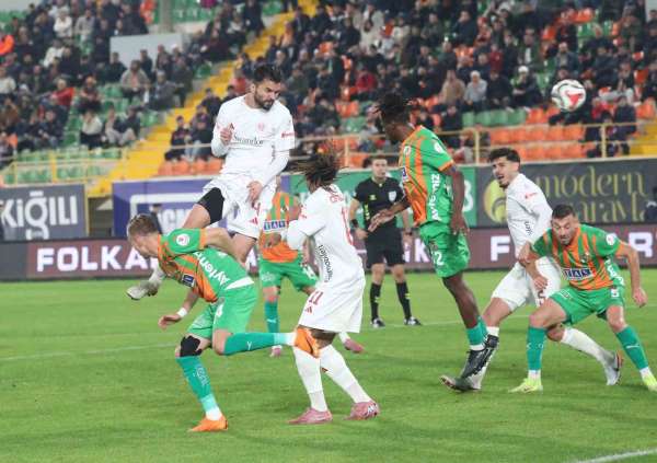 Trendyol Süper Lig: Alanyaspor: 0 - Antalyaspor: 0