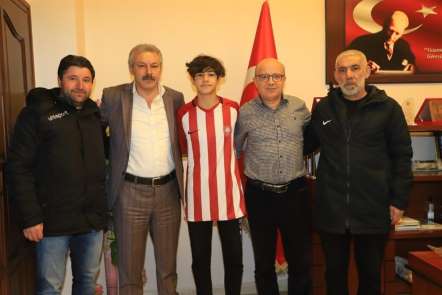 Nevşehir Belediyespor alt yapı futbolcusu Karayazı U 14 Milli takım kampına dave
