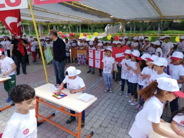 Habib Güleser Öztaş ilkokulunda bilim şenliği