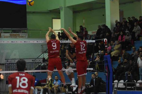 Efeler Ligi: Develi Belediyespor: 0- Halkbank: 3