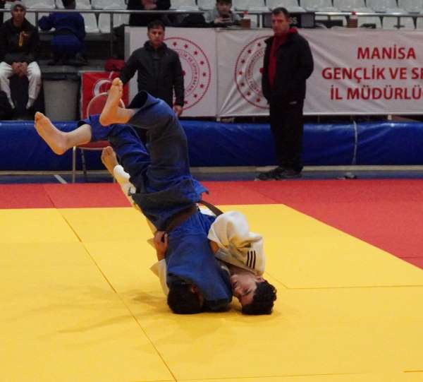 Manisa'da Ümitler Judo İl Birinciliği müsabakaları düzenlendi