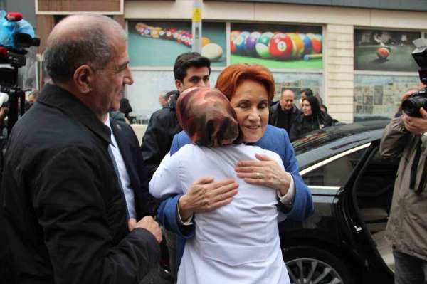 Akşener'den şehit ailesine taziye ziyareti