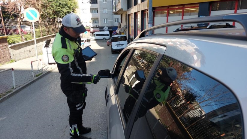 Samsun'da polisten okul çevrelerinde güvenlik denetimi