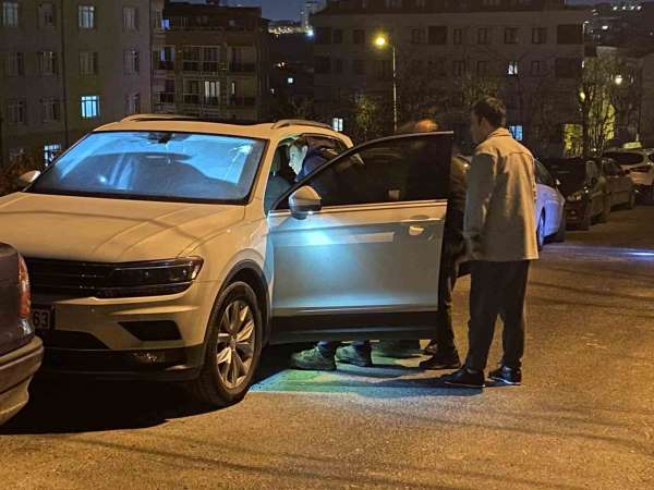 Küçükçekmece'de motosikletli gence silahlı saldırı: 1 ağır yaralı