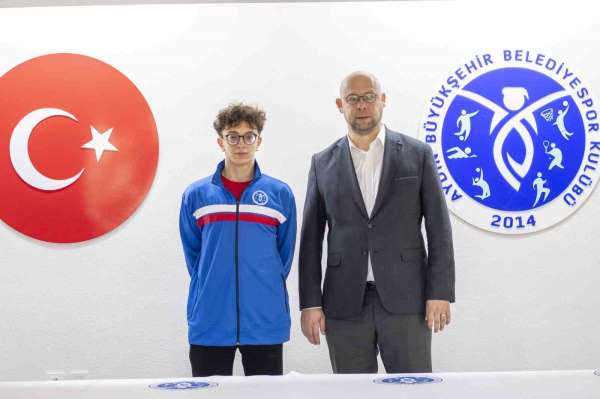 Milli yüzücü Aydın Büyükşehir Belediyespor'da