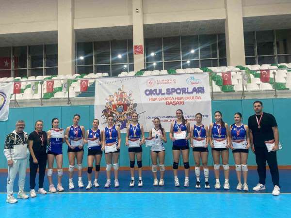 Okul Sporları Voleybol Gençler (A) Grup Müsabakaları Manisa'da tamamlandı