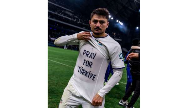 Cengiz Ünder: 'Türkiye için dua edin'