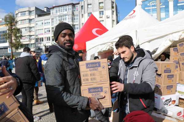 Samsun'dan deprem bölgesine yardım zinciri: Yabancı öğrenciler de destek verdi