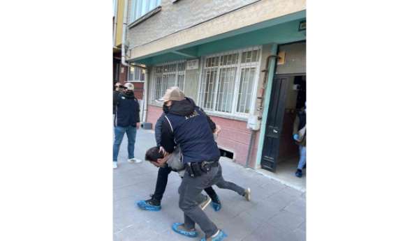 İstanbul Adliyesindeki terör saldırısıyla ilgili propaganda yapan milletvekili adayı gözaltına alındı