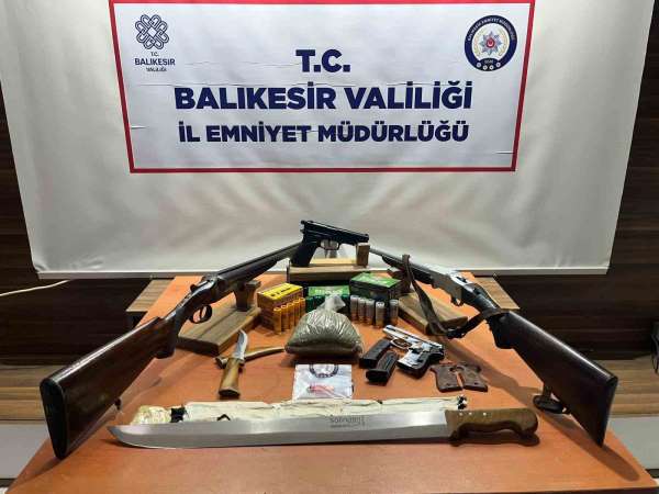 Balıkesir'de terör örgütü DEAŞ üyesi 5 kişi yakalandı