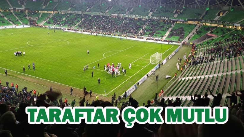 Taraftar Çok Mutlu