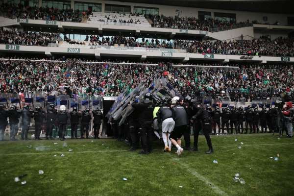 PFDK, Bursaspor'a 9 maç seyircisiz oynama cezası verdi
