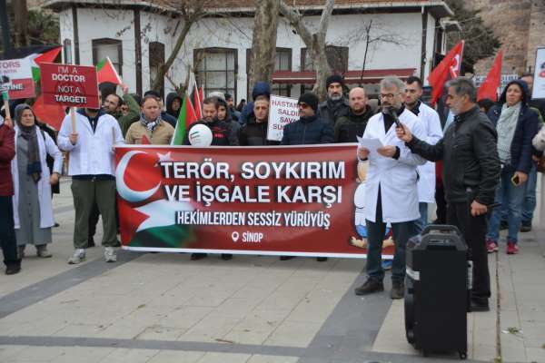 Sinop'ta sağlık çalışanlarından Gazze için 'sessiz yürüyüş'