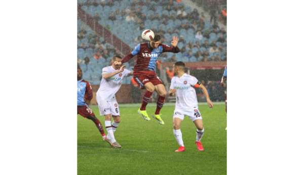 Trendyol Süper Lig: Trabzonspor: 1 - Fatih Karagümrük: 1