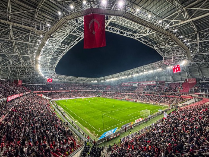 Samsunspor'dan taraftarına tribün ve kenetlenme mesajı