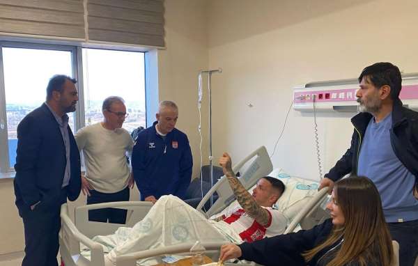 Rıza Çalımbay'dan Rey Manaj'a ziyaret