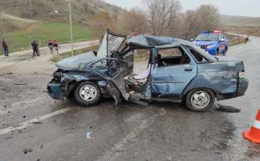 Tokat'ta 3 aracın karıştığı kazada 1 kişi hayatını kaybetti