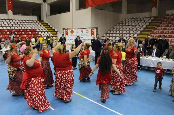 Roman vatandaşlar iftar programında doyasıya eğlendi - Amasya haber