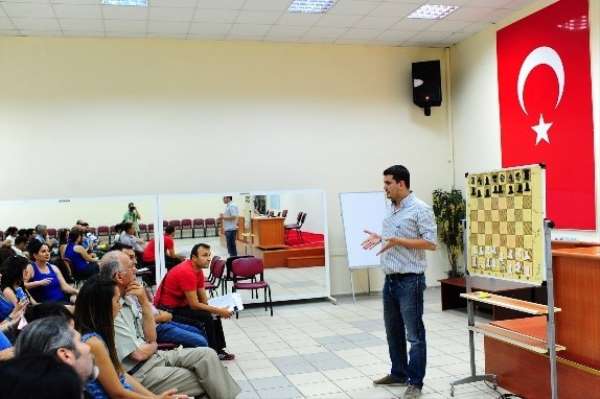 Türkiye Satranç Federasyonu'ndan Şeyh Edebali Üniversitesi personeline önemli görev