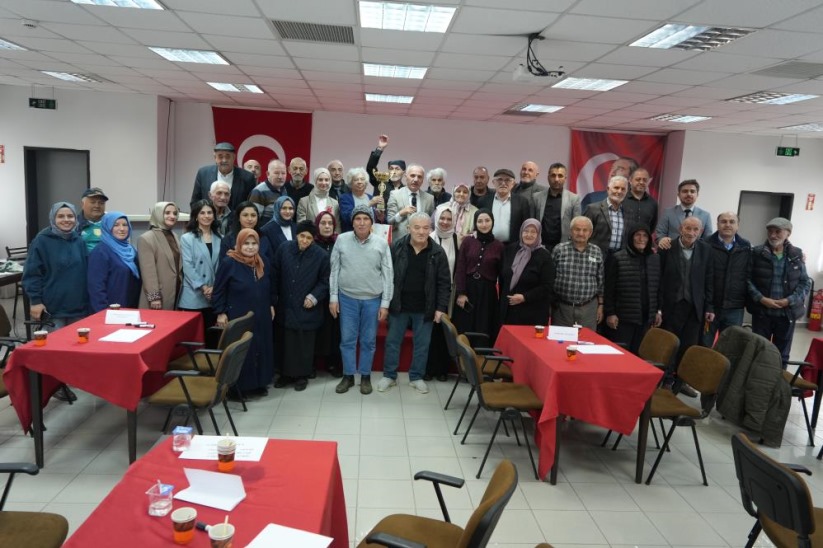 Huzurevi sakinleri bilgi yarışması: Hem yarıştılar hem eğlendiler