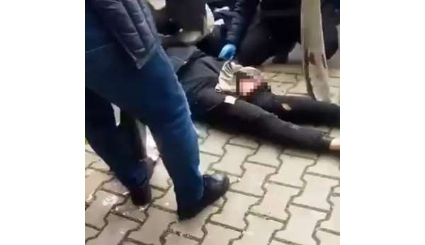 Küçükçekmece'de silahlı saldırı 1 yaralı