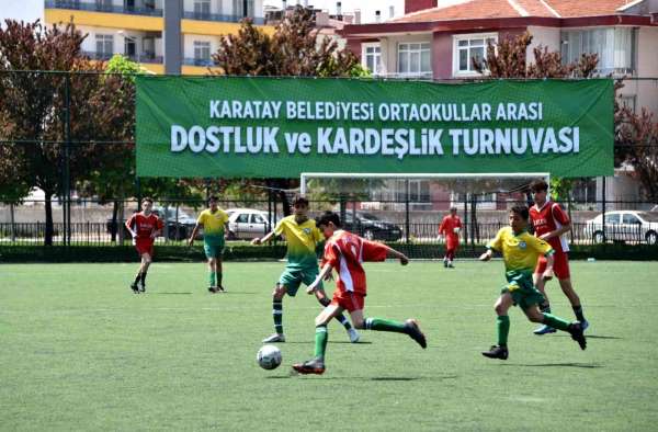 Karatay'da 'Ortaokullar Arası Dostluk ve Kardeşlik Futbol Turnuvası' başladı