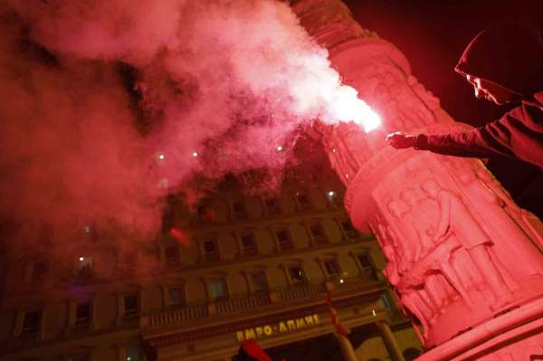 Kuzey Makedonya'daki parlamento seçimlerini ana muhalefet partisi VMRO DPMNE kazandı