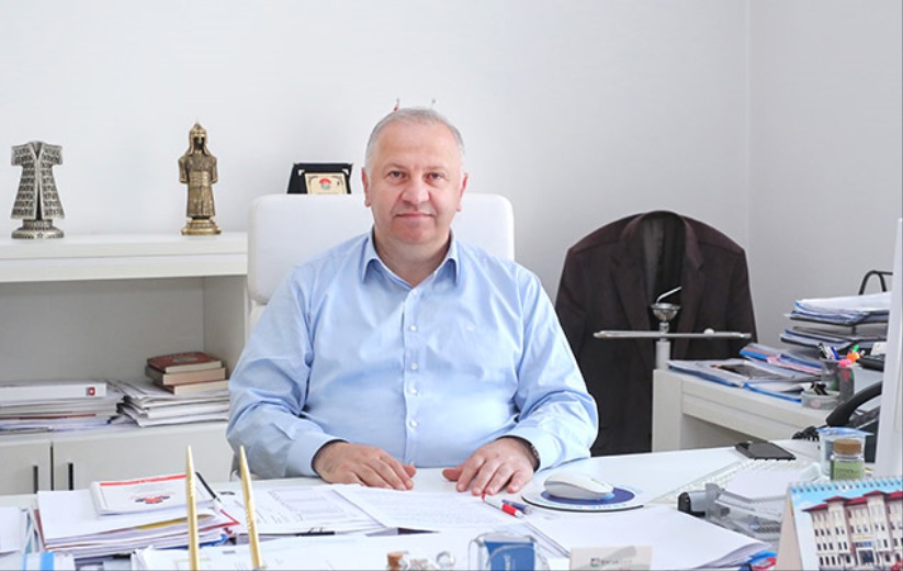 AK Partili Belediyenin Başkan Yardımcısı, CHP'li Belediyeye transfer oldu