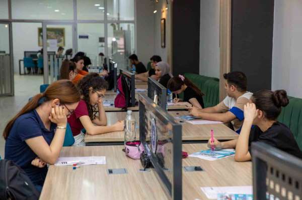 Büyükşehir'den üniversite adaylarına sınav provası