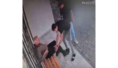 Elazığ'da muhtara silahlı saldırı anı kamerada