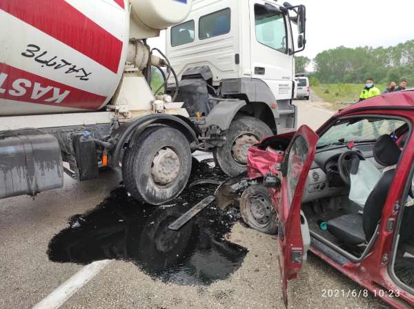 Kastamonu'da iki ayrı kazada 5 kişi yaralandı