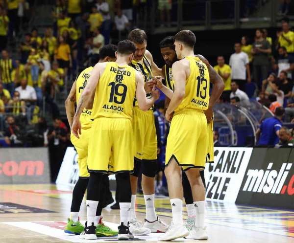Fenerbahçe, A Efes'i farklı mağlup etti - İstanbul haber