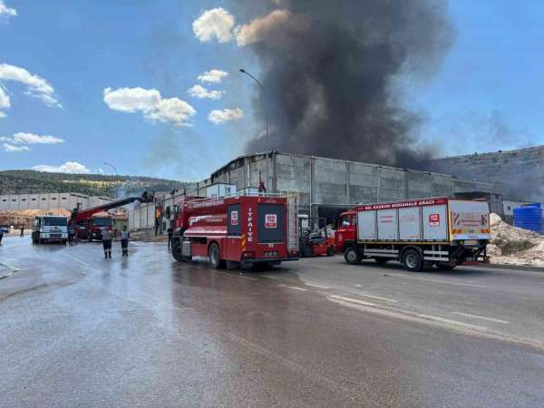 Gaziantep'te fabrika yangını kontrol altına alındı