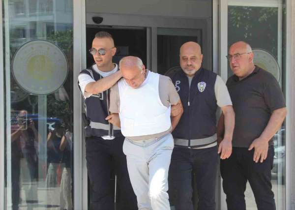 Kardeş katliamında zanlı tutuklandı: Çelik yelekle cezaevine götürüldü