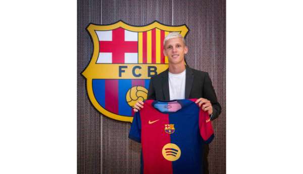 Barcelona, Dani Olmo'yu renklerine bağladı