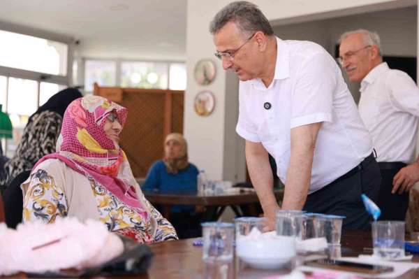 Başkan Kurnaz: 'Büyüklerimiz göz bebeğimizdir'