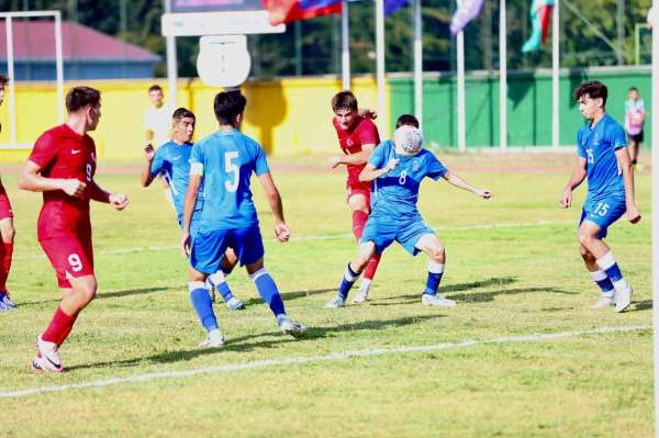 17 Yaş Altı Futbol Takımı, Azerbaycan'ı 4-0 mağlup etti